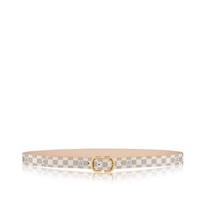 Stylish and feminine, the Mini belt features a scaled-down version